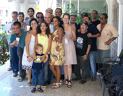 Expo personal Ares sobre lienzo, Cuba 2010.